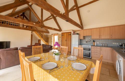 Bourton Casa | The Oaks - Ash Farm Cotswolds