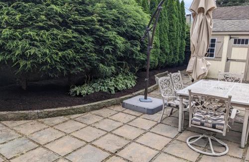 Jamestown Cama Y Desayuno | The Oaks B&B Hotel and Spiritual Center
