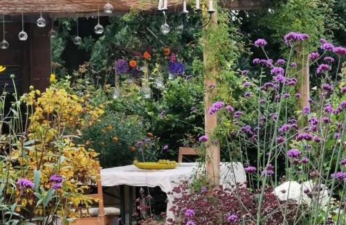 Colkirk Otro | The Oaks Glamping - Jasper's Shepherds Hut