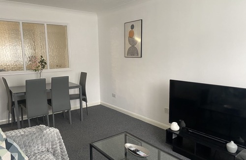 Horley Apartamento | The Oaks Greenery