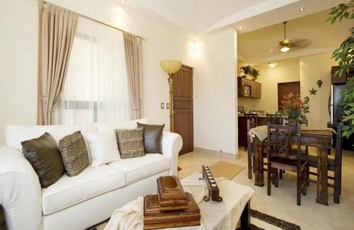 Tamarindo Apartamento | The Oaks Tamarindo Pool Front Condominiums fast wifi