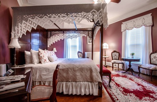 Christiansburg Cama Y Desayuno | The Oaks Victorian Inn