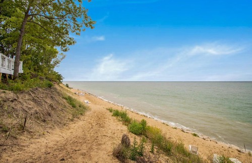 New Buffalo Casa | The Oasis at Forest Beach