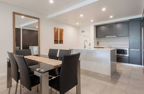 Port Douglas Complejo | The Oasis at Temple A Rooftop Resort Retreat