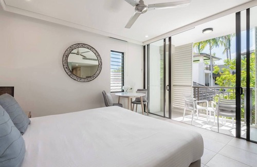 Port Douglas Complejo | The Oasis at Temple A Rooftop Resort Retreat