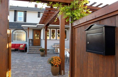 Walla Walla Casa | The Oasis Downtown 3 BR with Pool
