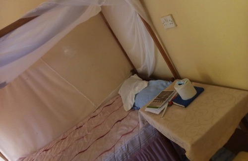 Makindu Hotel | The Oasis Hotel