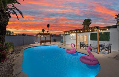Tempe Casa | The Oasis in Tempe with Heated Pool and Arcade