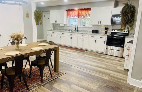 Columbus Casa | The Oasis of East Columbus - Military & Family Friendly 4 bedroom home!