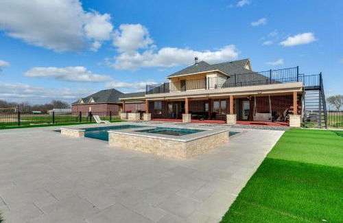 Westminster Casa | The Oasis Ranch 20-Acre Ranch in Whitewright!