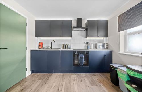 Plasnewydd Apartamento | The Oasis Suite