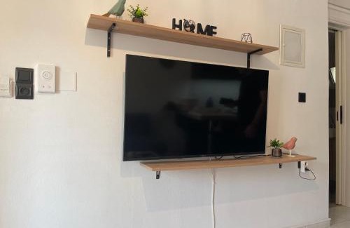 Nea Alikarnassos Apartamento | The Obsidian Suite , next to Heraklion Airport