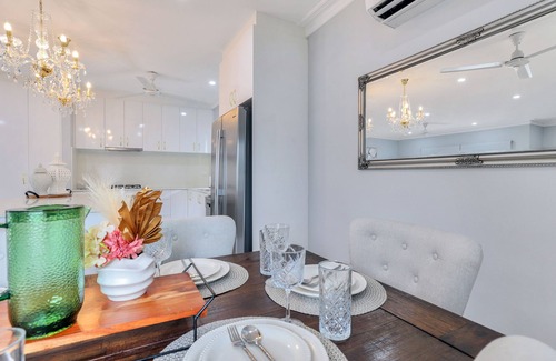 Coconut Grove Casa | The OC Home: Centrally Located, Home Away Home