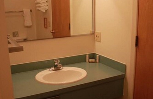 Homer Hotel | The Ocean Shores