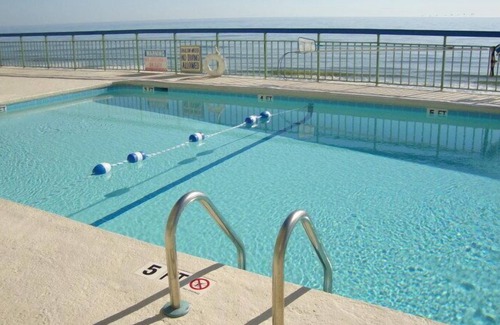 Cherry Grove Beach Condominio | The Oceans #404 - 2 Br Condo