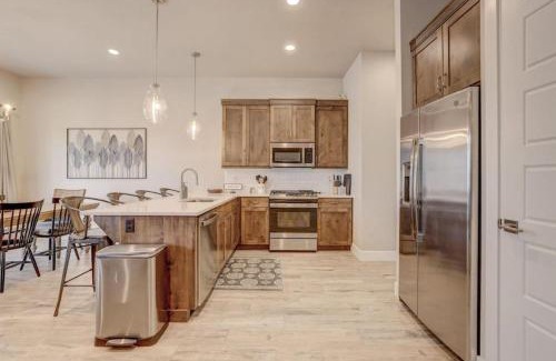 Santa Clara Casa | The Ocotillo 10 Tropical Pool Splash Pad Pickle Ball Sleeps 15