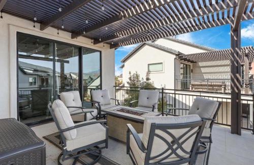 Santa Clara Casa | The Ocotillo 10 Tropical Pool Splash Pad Pickle Ball Sleeps 15