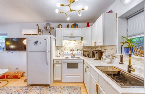 South Pensacola Casa | 'The Octopus House' in Pensacola Near Downtown!