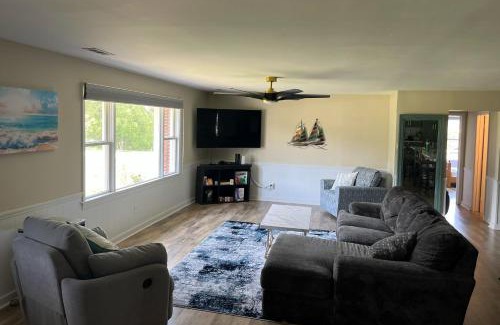 Newport Casa | The Odd Pearl