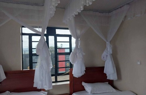 Maasai Mara Cabina | The OGT Ltd