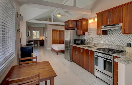 Keaau Cabaña | The Ohana at Paradise Ocean View