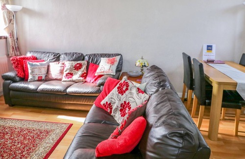 Lindale Cabaña | THE OLD APPLE BARN, admite mascotas en Lindale, Ref 1004440