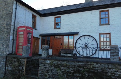 Llandysul Casa | The Old Bakehouse is a cosy getaway built with character throughout Pet Friendly