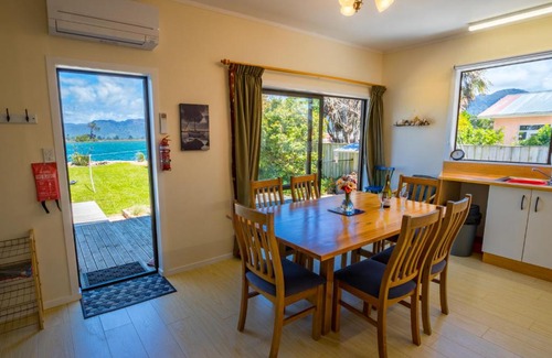 Collingwood Casa | The Old Bakery - Collingwood Holiday Home