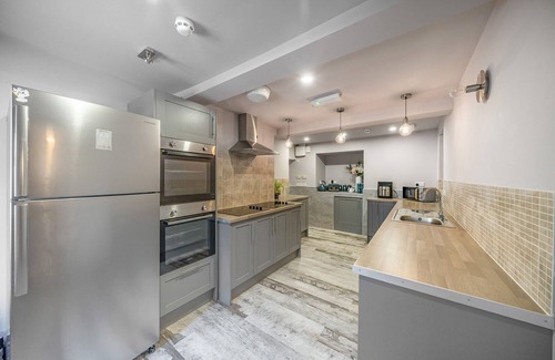 Kirk Sandall Cabaña | THE OLD BELLS, pet friendly in Norton, Doncaster