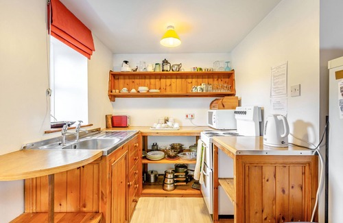 Penselwood Cabaña | The Old Bull Stall