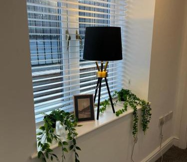 Wakefield Apartamento | The Old Chapel - Entire luxury flat, parking, wi-fi, long stays, business & families