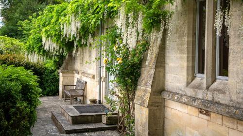 Slad Casa | The Old Chapel