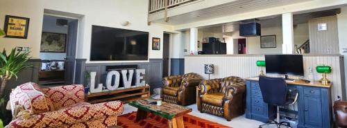Bangor Casa | The Old Court House & Jail