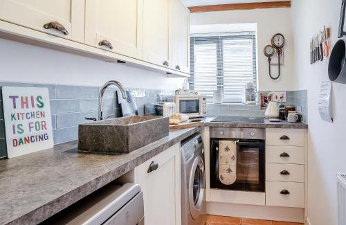 Cribyn Casa | The Old Cowsheds 5 - Llanilar - Uk49790
