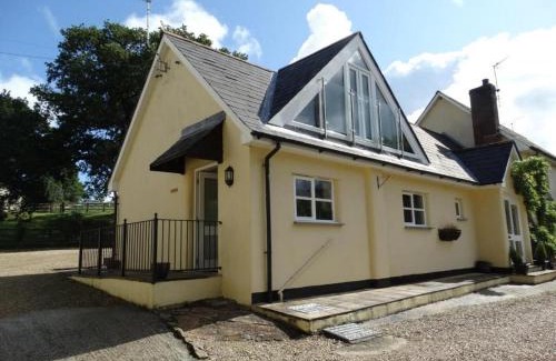 Broadwoodkelly Casa | The Old Dairy With Indoor Pool In Devon
