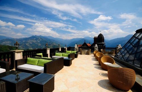 Ren'ai Casa | The Old England Manor