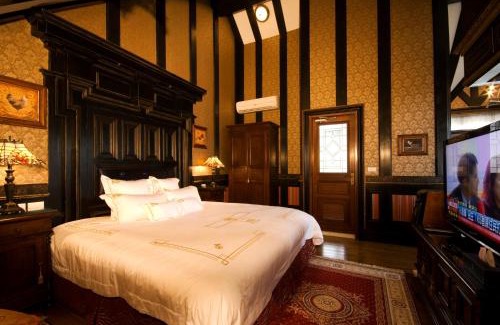 Ren'ai Casa | The Old England Manor
