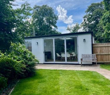 Legbourne Casa | The Old Gatehouse