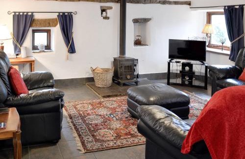 Thornton Rust Casa | The Old Goat House