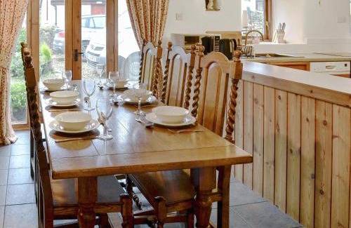 Thornton Rust Casa | The Old Goat House