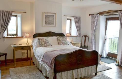 Thornton Rust Casa | The Old Goat House