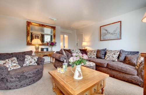 Hawes Casa | The Old Grammar School