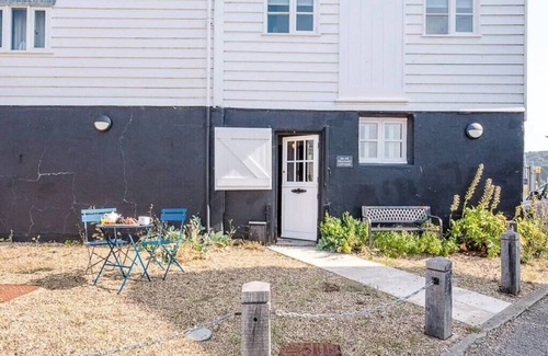 Martlesham Heath Casa | The Old Granary Cottage, Woodbridge Tide Mill