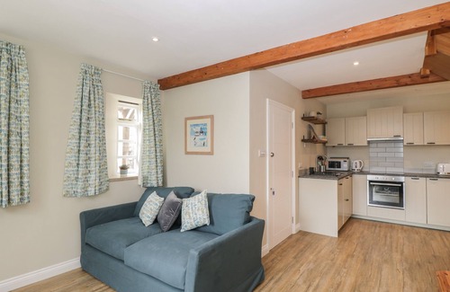 Langton Matravers Cabaña | THE OLD HABERDASHERY, pet friendly in Swanage