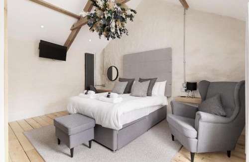 Maesteg Hotel | The Old House 1147