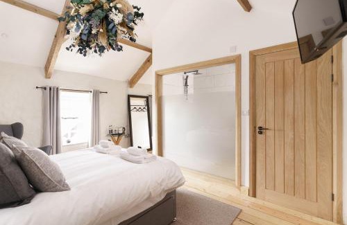 Maesteg Hotel | The Old House 1147