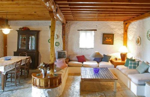 Kavallos Casa | The Old House Guest House - Collection Villas