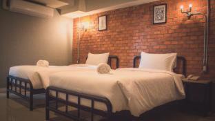 Mak Khaeng Hotel | The Old Inn