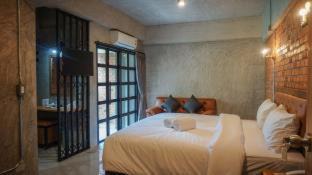 Mak Khaeng Hotel | The Old Inn
