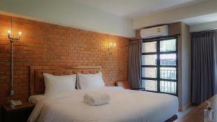 Mak Khaeng Hotel | The Old Inn